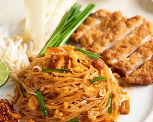 Crispy Chicken Pad Thai - Chef’s Special