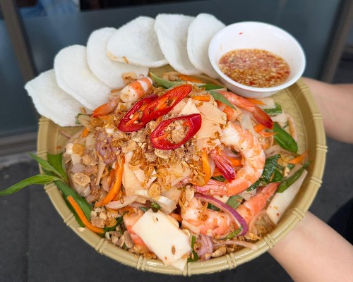 Gỏi Củ Hủ Dừa — Coconut Heart Salad