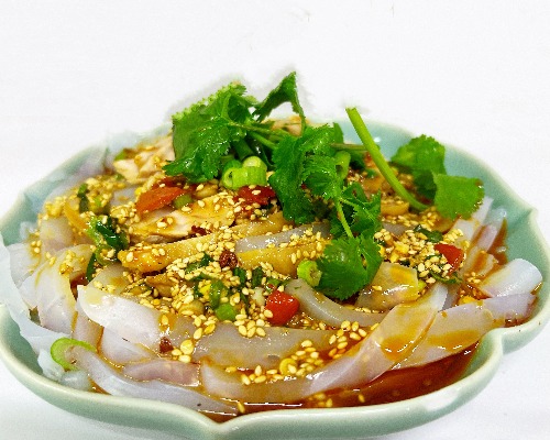 Spicy Bean Jelly Salad with Shredded Chicken 鸡丝凉粉