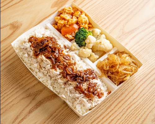 B11 古早味雞絲便當/ SHREDDED CHICKEN BENTO