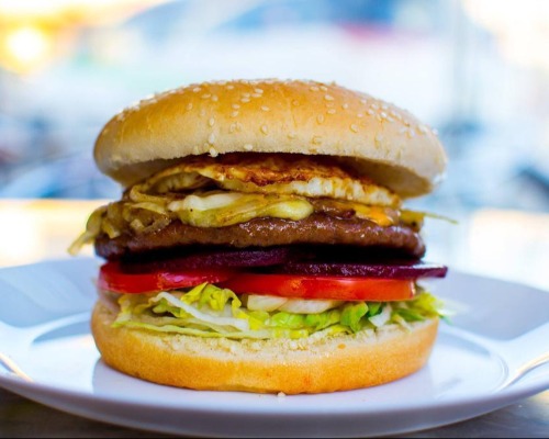 Camel Burger