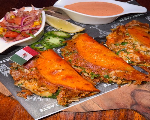 crispy chicken cheese tacos (3 pieces)