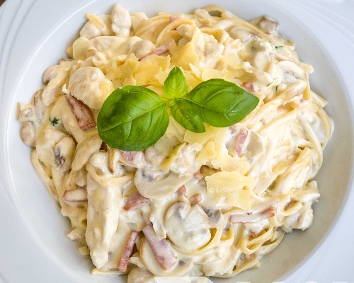 Linguini Carbonara with Chicken