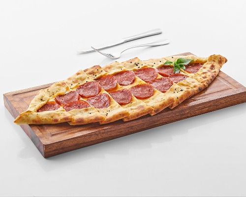 Pepperoni Pide