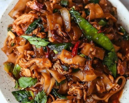 Drunken Noodle