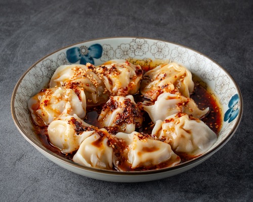 DUMPLING IN SWEET SOY CHILLI SAUCE钟水饺