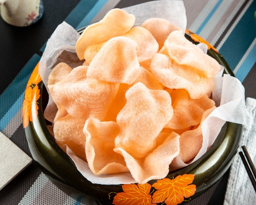 22. Prawn Crackers (1 Package) 炸虾片