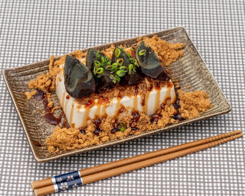 Century Egg With Tofu 皮蛋豆腐