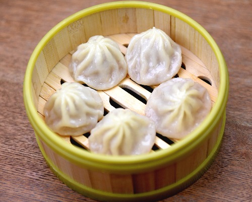 01) 小笼包PorkSoup Dumplings 5pcs