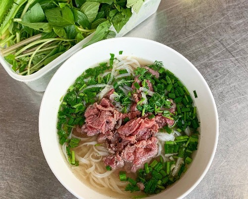 13.Rare Beef Pho