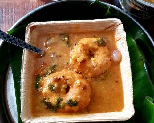 Sambar Vada