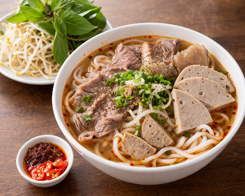 Bun Bo special (Spicy beef noodle soup brisket, Vnm ham, beef balls, sliced beef