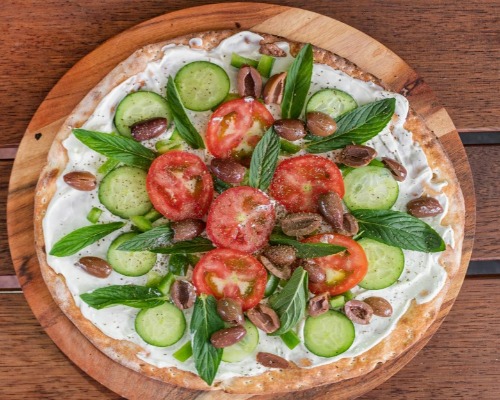 Labneh with Veggies Pizza