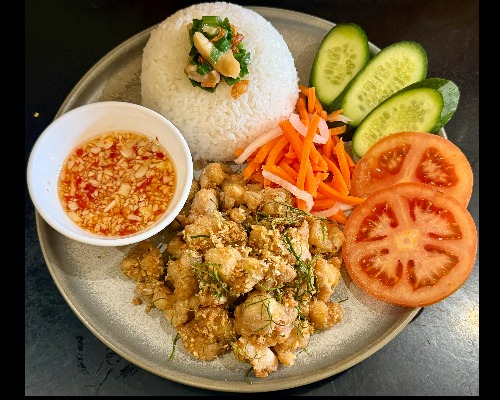 Deep-Fried Chicken Cartilage with Garlic Fish Sauce on Rice