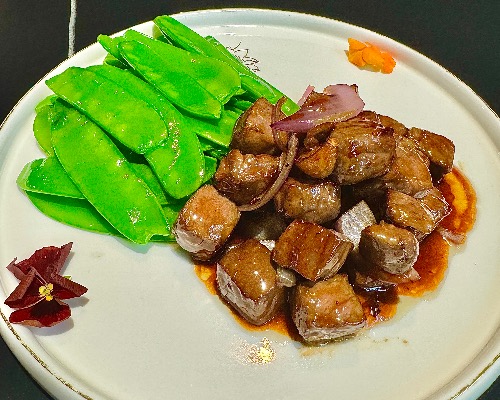 日式烧汁和牛Grilled Wagyu Beef in Rich Sauce