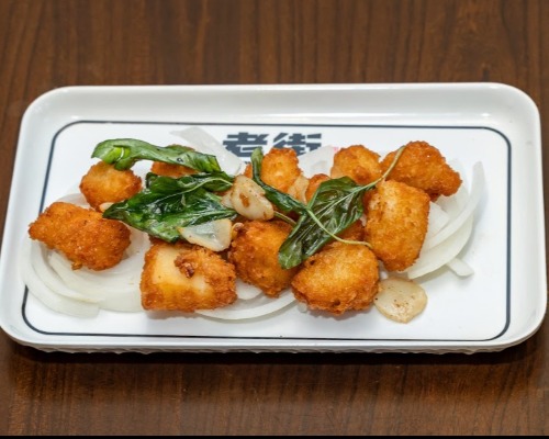 F8 椒鹽尤米花 SALT AND PEPPER FRIED CALAMARI