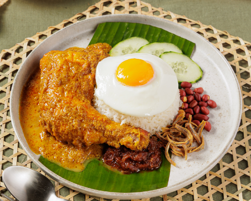 (KP02) Nasi Lemak Chicken Rendang