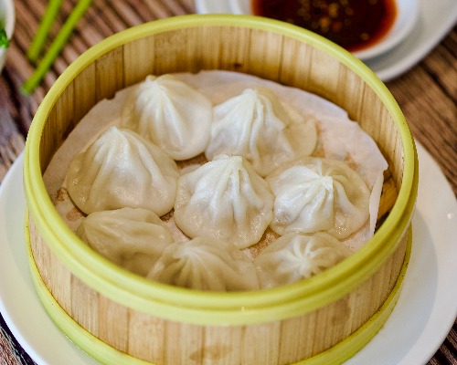 Steamed Shanghai Pork Mini Buns (Shao Long Bao)(8 pcs)