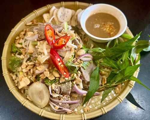 Phay Bò Chấm Mắm Nêm — Shredded Beef Salad
