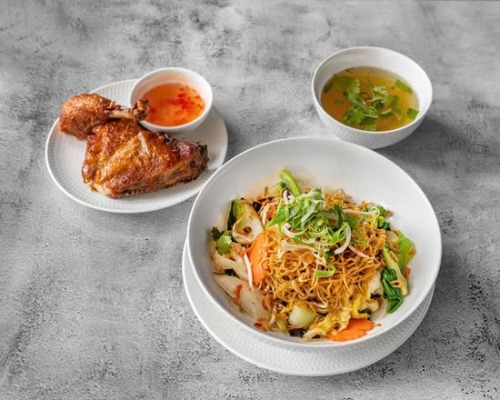 Dry egg noodles: Dried noodles