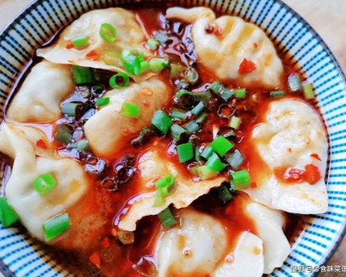 Pork DumplingIn spicy soup(*12)紅油水餃