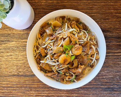 N3. Penang Fried Kueh Teow 槟城炒粿条