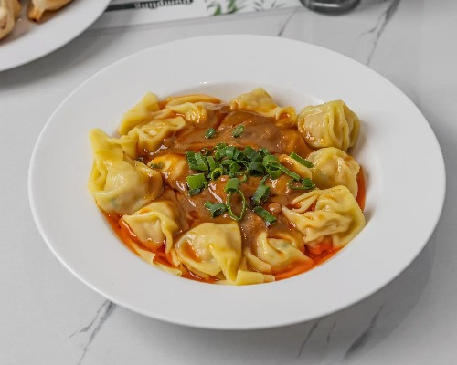 Wonton in Chilli Oil with Peanut sauce（*15）红油抄手