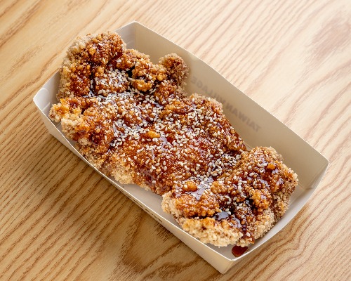 F1 老街招牌雞排 / SIGNATURE FRIED CHICKEN