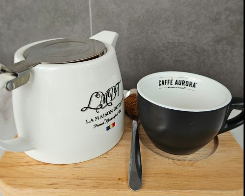 Tea (pot)