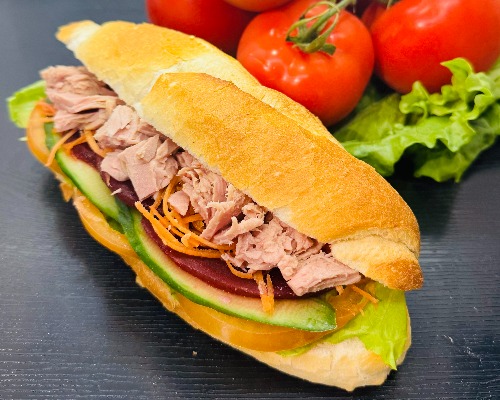 Tuna & Salad Roll