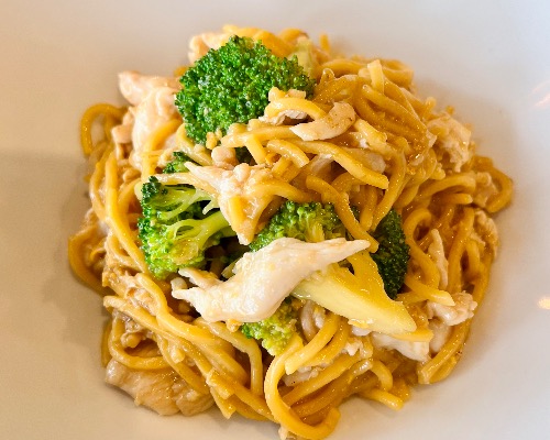 Broccoli & Chicken Hokkien Noodles (Kids Choice)