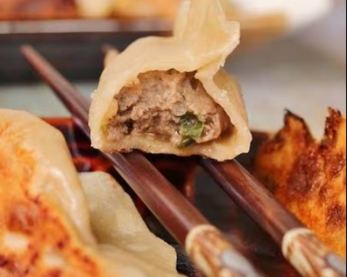 Homemade beef dumplings(*12) boiled/panfried 牛肉手工水饺/煎饺