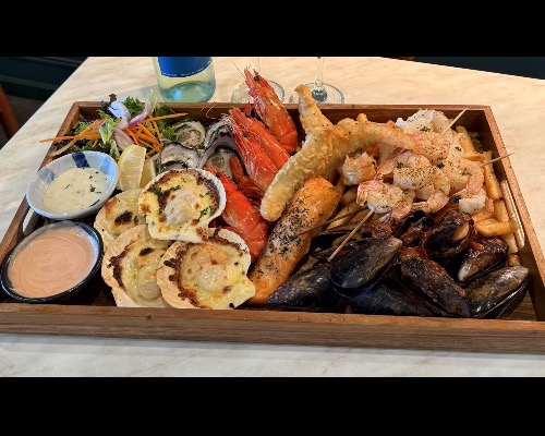 Deluxe seafood platter