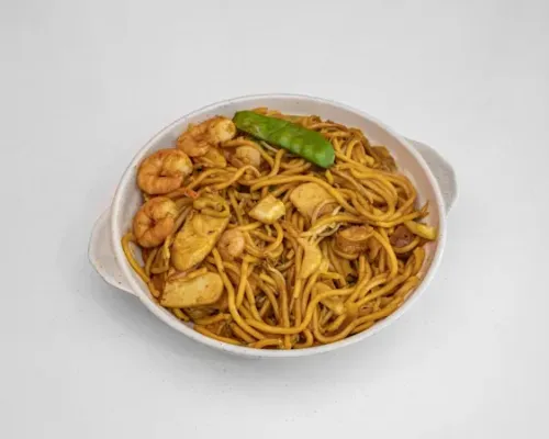 16 Seafood Oyster Sauce & Cashew Nut