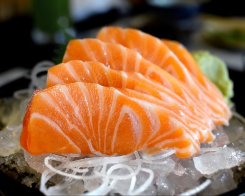 Fresh Tasmania Salmon Sashimi 5pcs