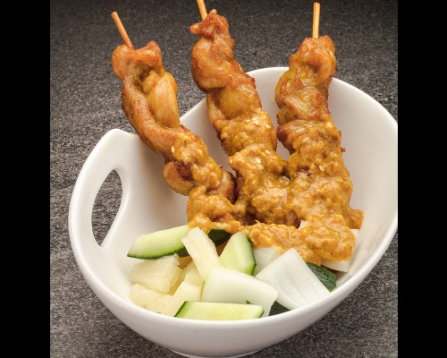 E03. Chicken Satay Skewers (3PCS) 沙爹鸡串