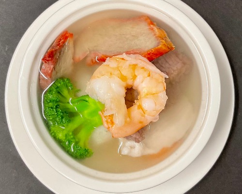 04海鲜杂烩汤Seafood Combination Soup