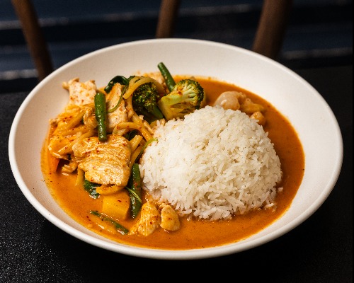 Red Curry w/ Rice LS (Signature)