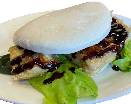 15. STEAM BUN WITH DEEP FRIED TOFU豆腐化包