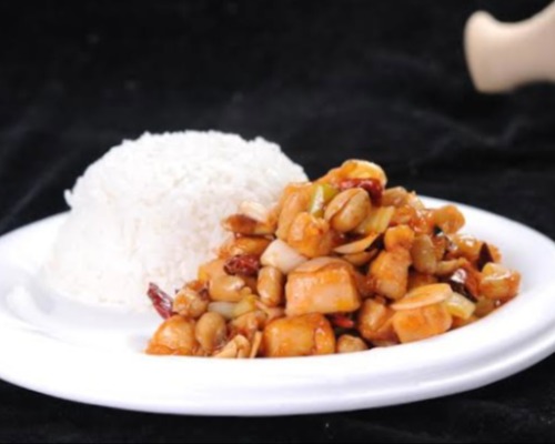 L7.KongPao Chicken With Rice宫保鸡丁饭