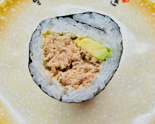 Cooked Tuna& Avocado Roll