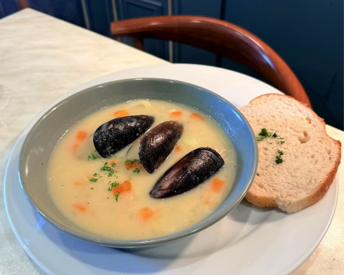 SEAFOOD CHOWDER