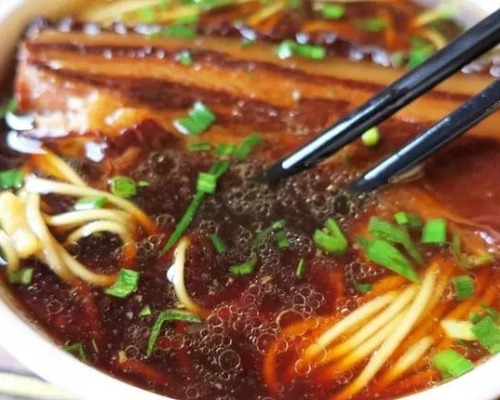 大肉面^Braised Belly Pork in Noodle Soup