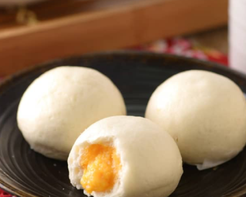 <广式流沙包>Salty egg custard buns （3pcs）（contains milk and gluten）