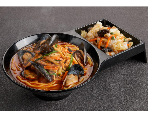 TangJJamppong 辣海鲜汤面糖醋肉套餐