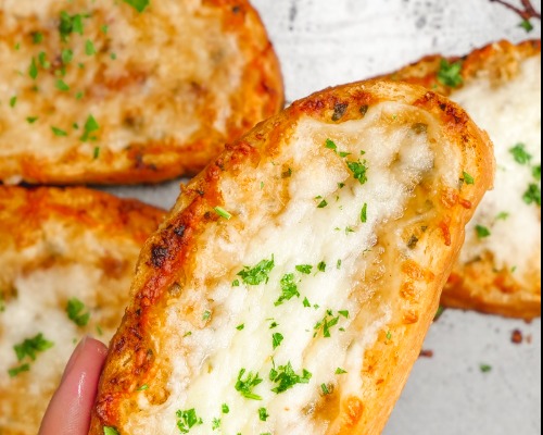 Vegan Cheese Garlic bread