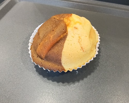 Golden cheese crispy bun