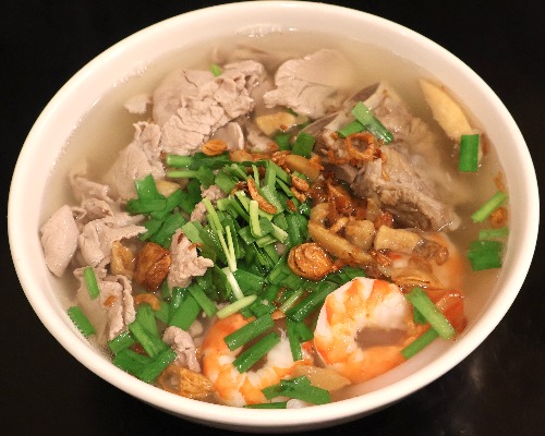 Pork & Prawn Thick Noodles