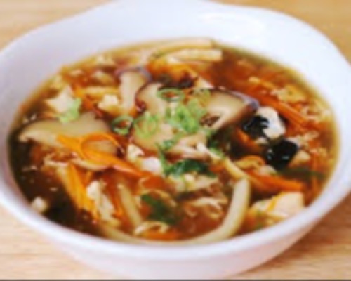 海鲜酸辣汤Seafood spicy and sour soup