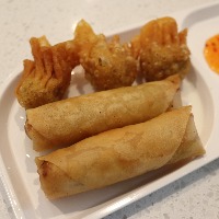 E8 春卷2个+炸云吞3个Combination Spring Roll(2pcs) & Deep Fry